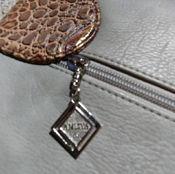 Amliya cat purse. - Picture 4 of 8